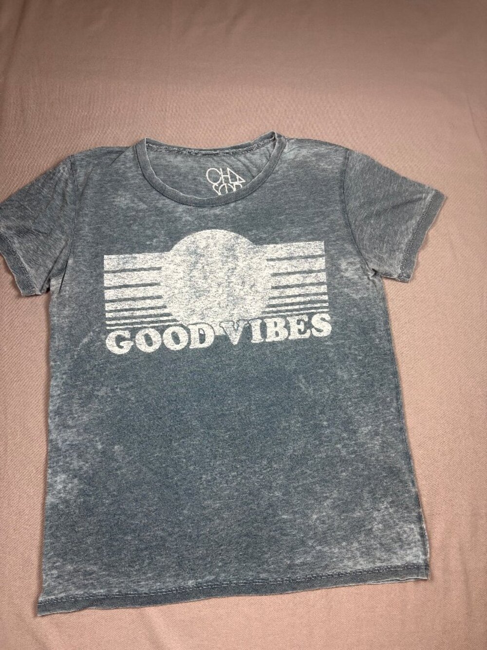 CHASER Good Vibes Sunset Graphic Tee Women’s Small Gray Acid Wash Made in USA
